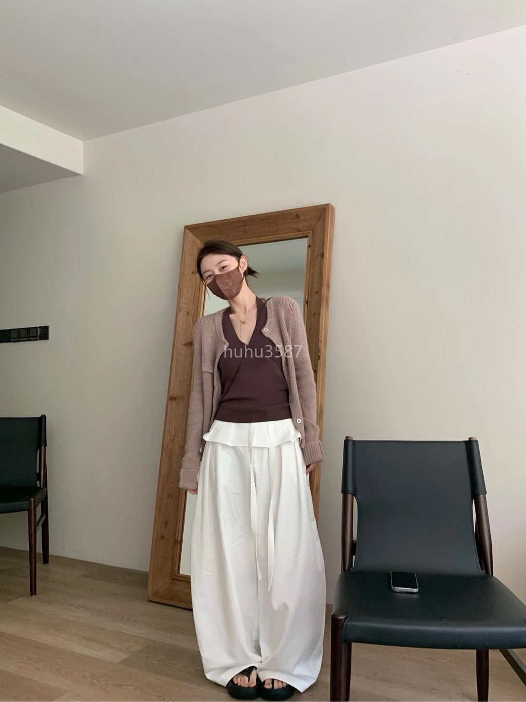 White High-Waist Wide-Leg Balloon Pants