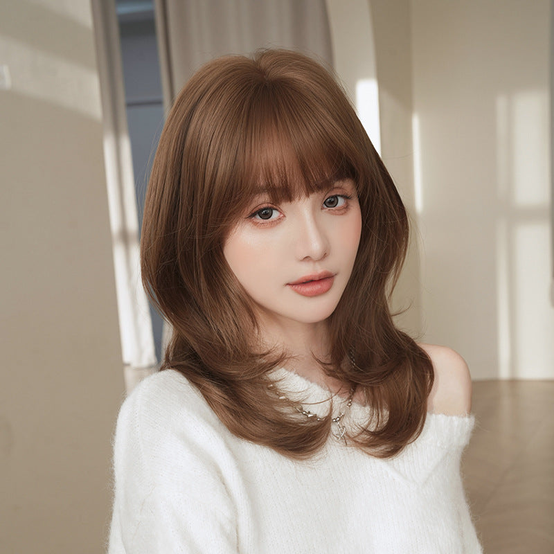 [D-182] Soft Brown Layered Bob Wig with Wispy Fringe
