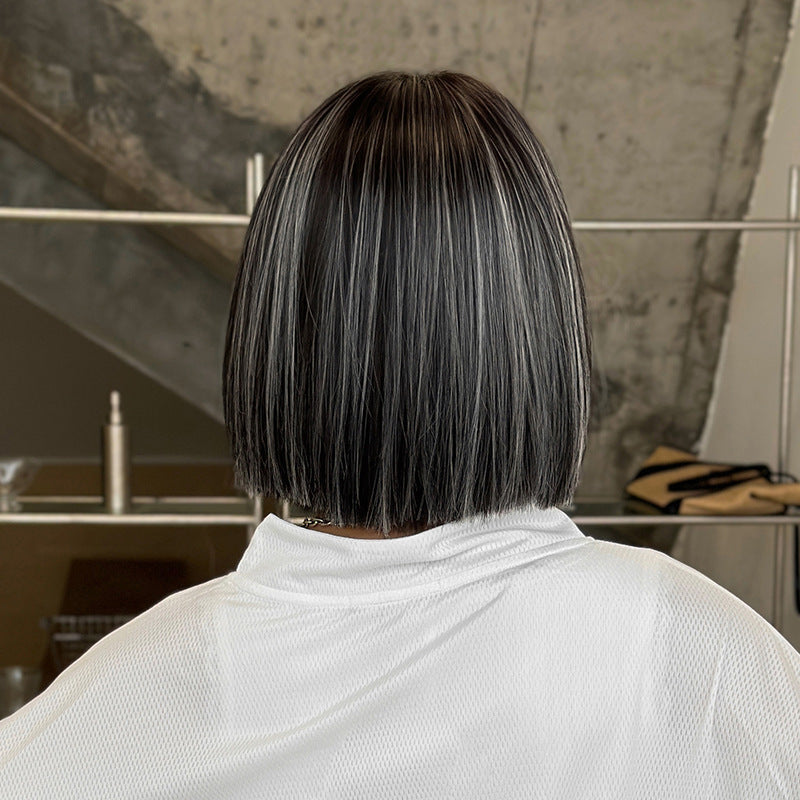 [D-175] Black and White Highlights 30 cm Wig